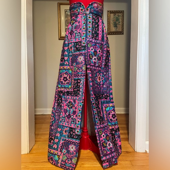 Stunning 70s/60s Vibrant Patchwork Quilted Maxi High Waisted Overskirt - Picture 3 of 16